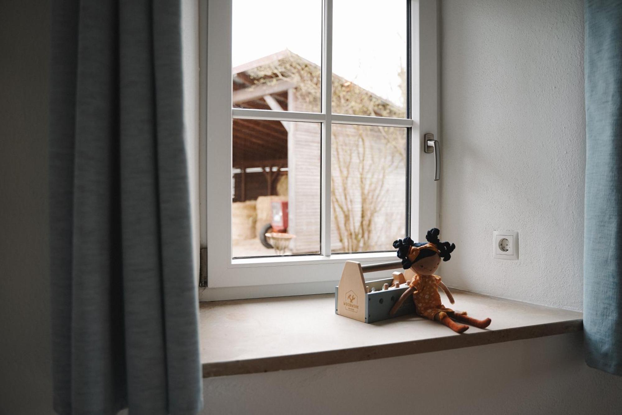 Black Horse Family Apartment - Barrierearm - Pfotenglueck - Familienzeit By Loewenherz Homes Stephanskirchen Екстер'єр фото